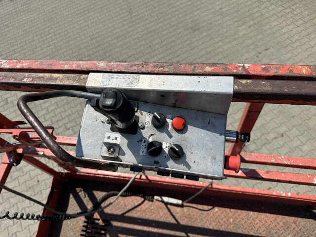 Nacela Skyjack SJ9250 - 2016 / 15,2 m Inaltime / Scena L 4250+1720 l 1820 Nacela Skyjack SJ9250 - 2016 / 15,2 m Inaltime / Scena L 4250+1720 l 1820