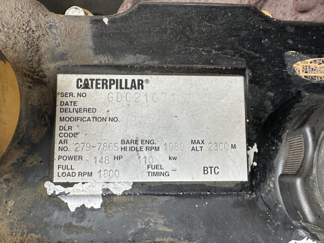 Exacavator pe senile Caterpillar 323D SA VA / Cale de rulare NOUA    Exacavator pe senile Caterpillar 323D SA VA / Cale de rulare NOUA
