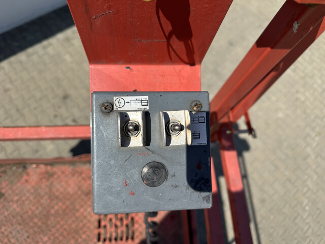 Nacela Skyjack SJ9250 - 2016 / 15,2 m Inaltime / Scena L 4250+1720 l 1820 Nacela Skyjack SJ9250 - 2016 / 15,2 m Inaltime / Scena L 4250+1720 l 1820