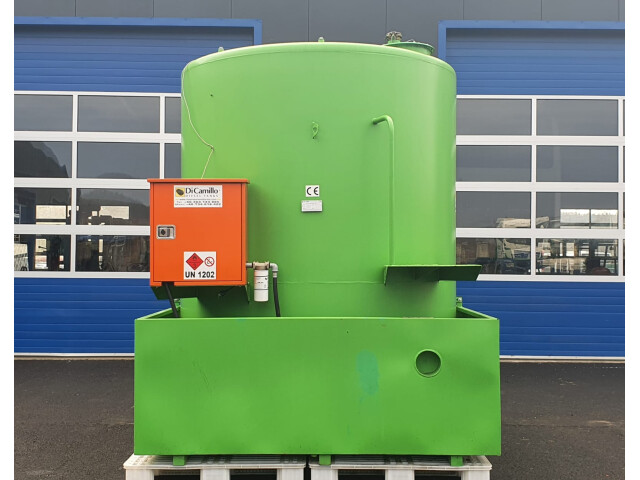 Rezervor 9000 L vertical cu caseta NOU Rezervor 9000 L vertical cu caseta NOU