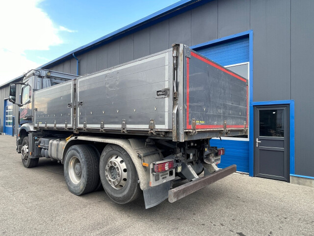 Mercedes Benz Arocs 2543 Euro6 | Basculanta Langendorf trilaterala | Axă liftanta si viratoare Mercedes Benz Arocs 2543 Euro6 | Basculanta Langendorf trilaterala | Axă liftanta si viratoare