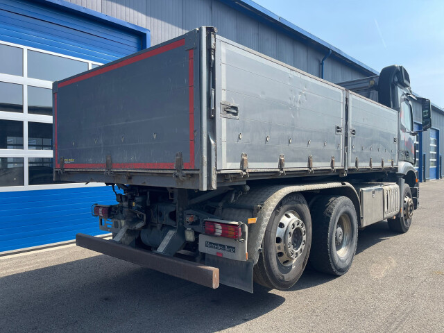 Mercedes Benz Arocs 2543 Euro6 | Basculanta Langendorf trilaterala | Axă liftanta si viratoare Mercedes Benz Arocs 2543 Euro6 | Basculanta Langendorf trilaterala | Axă liftanta si viratoare