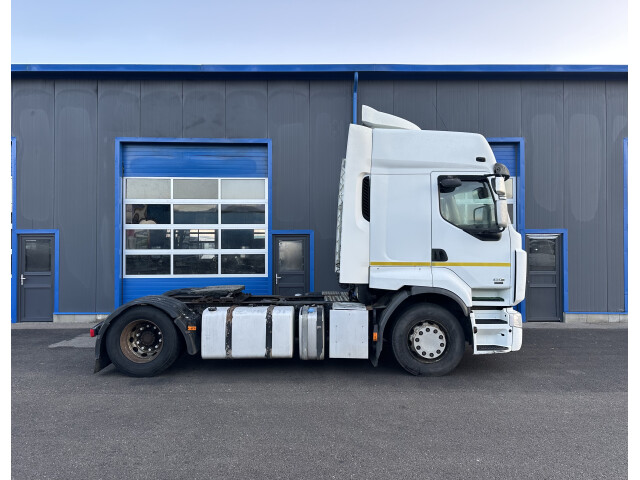 3 Buc. Renault Premium 450 DXI Euro 5 / Retader / Cutie manuala / Clima / 12.2008  3 Buc. Renault Premium 450 DXI Euro 5 / Retader / Cutie manuala / Clima / 12.2008