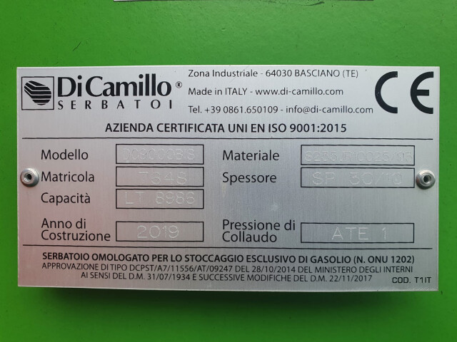 Rezervor 9000 L vertical cu caseta NOU Rezervor 9000 L vertical cu caseta NOU