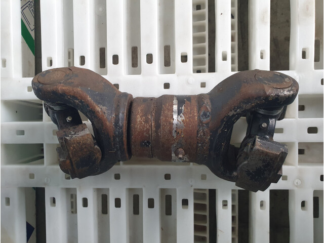 Cardan, Hitachi ZW250, 6HK1XDHAA, ZF 4WG-210, Driveshaft, Antriebswelle, Kardántengely