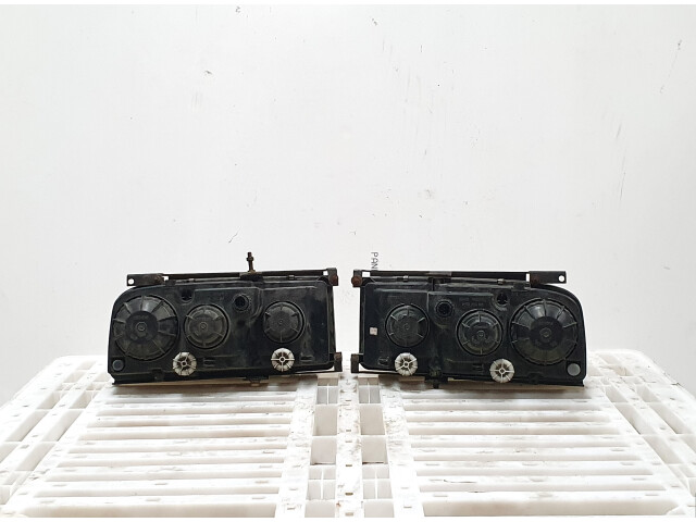 Far stanga Mercedes Conecto Euro 3 Far stanga Mercedes Conecto Euro 3