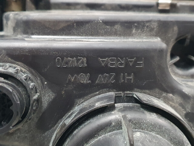 Far stanga Mercedes Conecto Euro 3 Far stanga Mercedes Conecto Euro 3