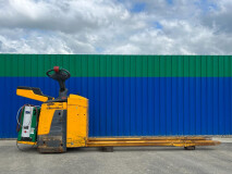 Transpaleta Electrica Jungheinrich ERE 225, 2012-2015, Cu Incarcator, Fabricat In Germania, 2 bucati.